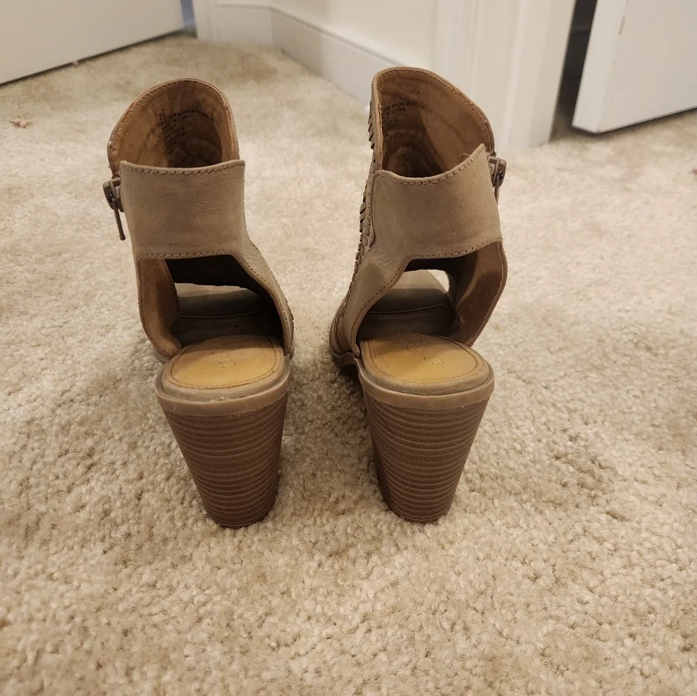 Universal Thread Edwina Open Toe Block Heel‎ Booties Taupe Tan Women's Size 8.5
